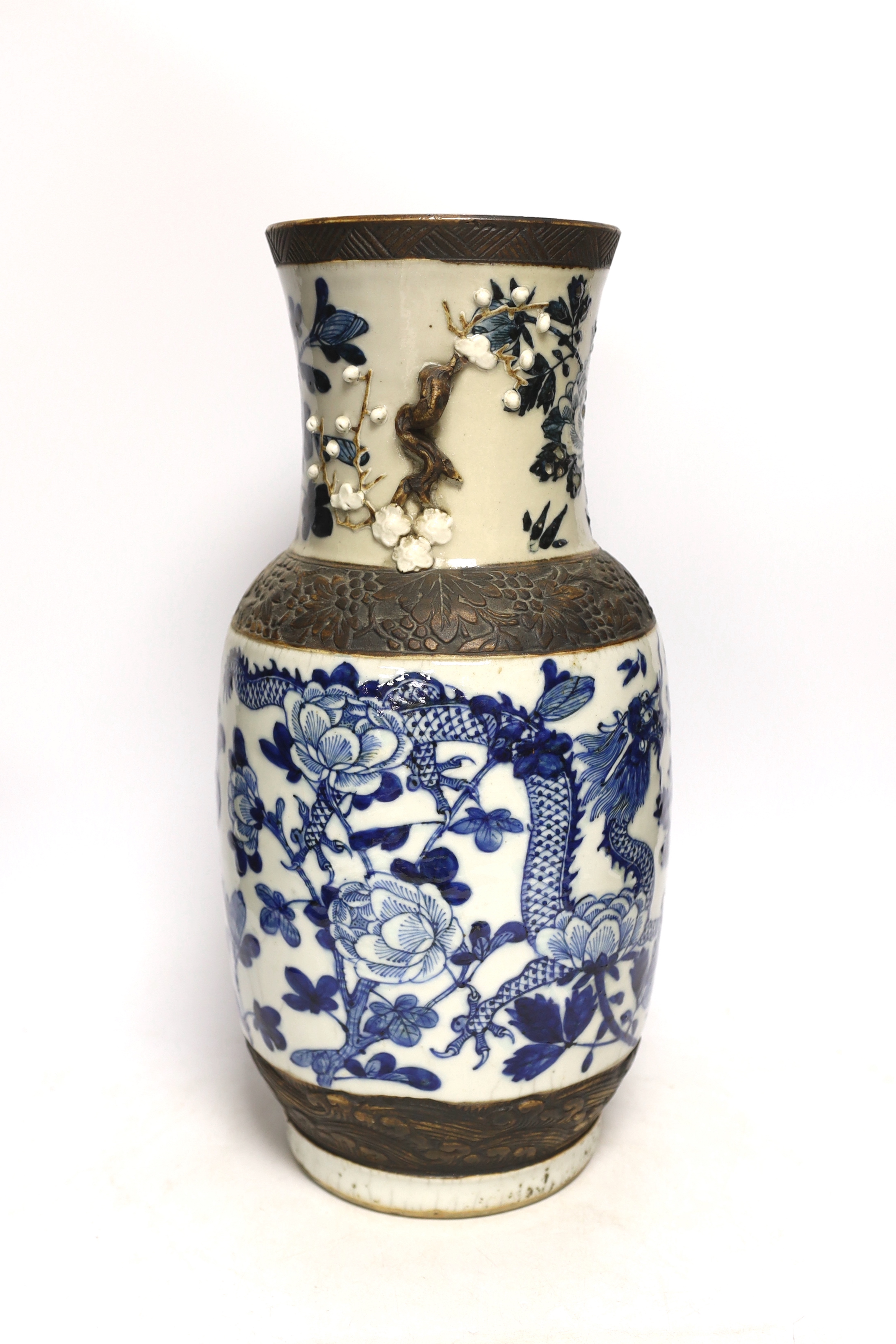 A large Chinese crackle glaze blue and white vase, Guangxu period, 44cm high